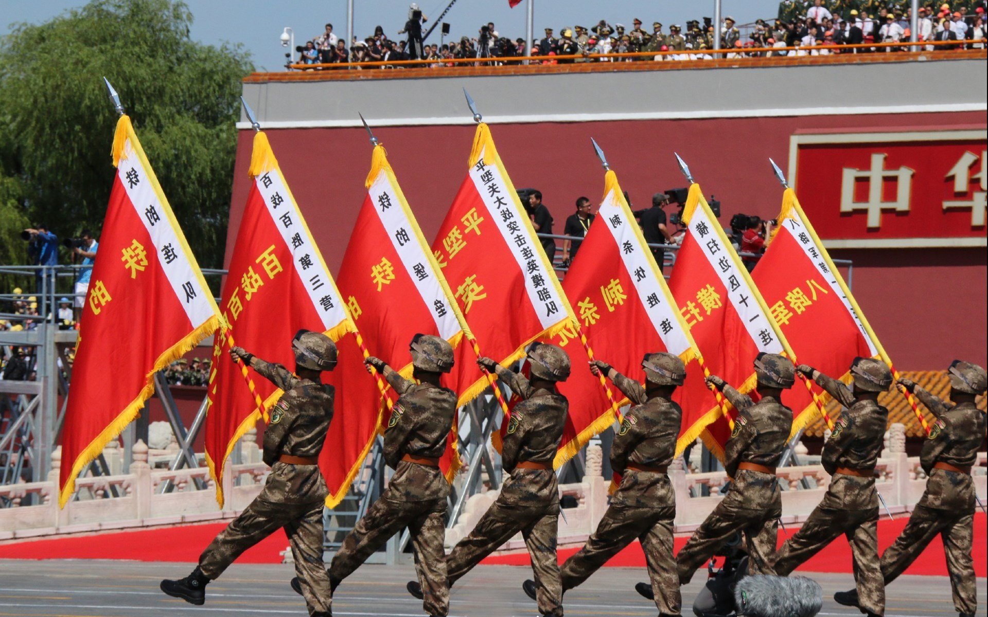 开云体育在线登入-中国男篮战术执行力提升 球队凝聚力增强,中国男篮队内训练